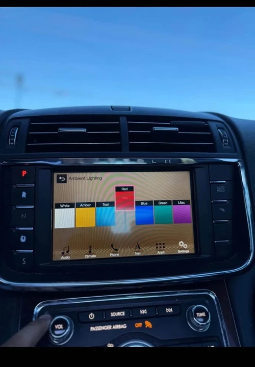 2018 Lincoln Continental 10th Gen - Image 14 of 19