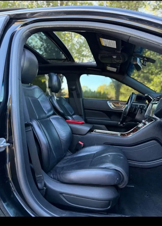 2018 Lincoln Continental 10th Gen - Image 7 of 19