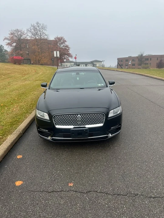 2018 Lincoln Continental 10th Gen - Image 3 of 18