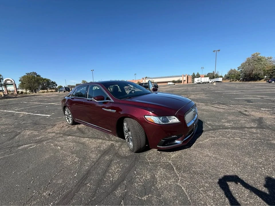 2018 Lincoln Continental 10th Gen - Image 2 of 15