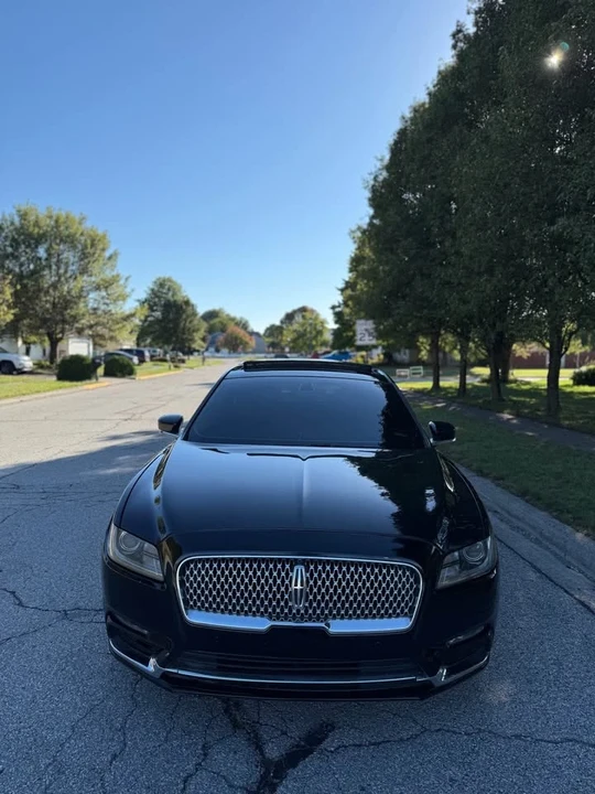 2018 Lincoln Continental 10th Gen - Image 2 of 20