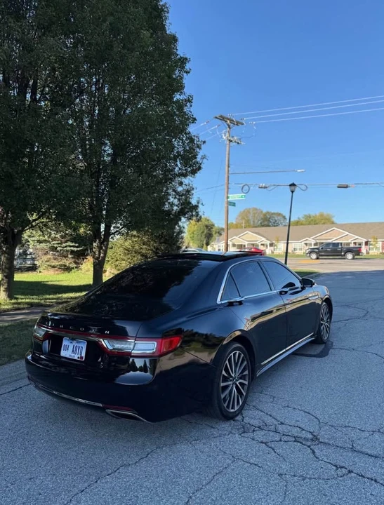 2018 Lincoln Continental 10th Gen - Image 5 of 20