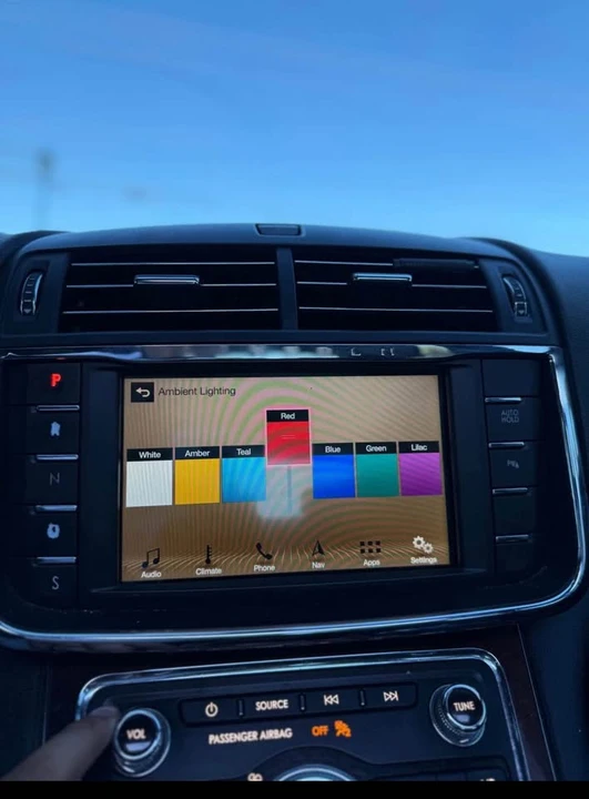 2018 Lincoln Continental 10th Gen - Image 15 of 20