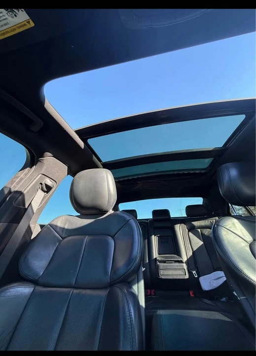 2018 Lincoln Continental 10th Gen - Image 19 of 20