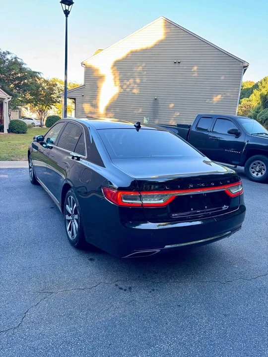 2018 Lincoln Continental 10th Gen - Image 2 of 9
