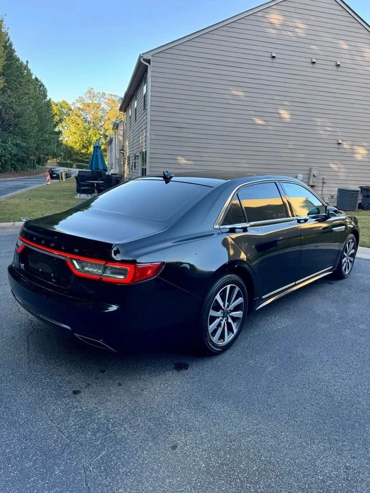 2018 Lincoln Continental 10th Gen - Image 3 of 9