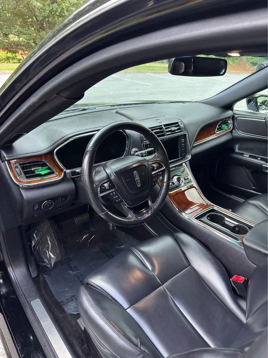 2018 Lincoln Continental 10th Gen - Image 6 of 9