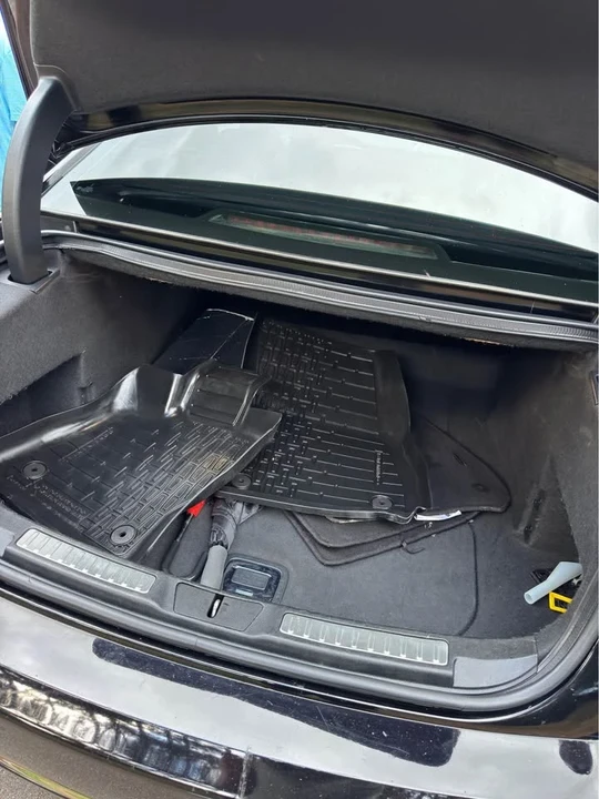 2018 Lincoln Continental 10th Gen - Image 8 of 9