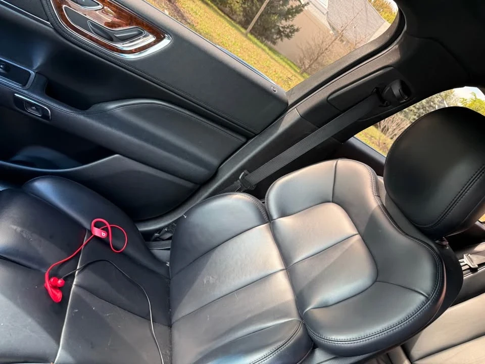 2018 Lincoln Continental 10th Gen - Image 9 of 13