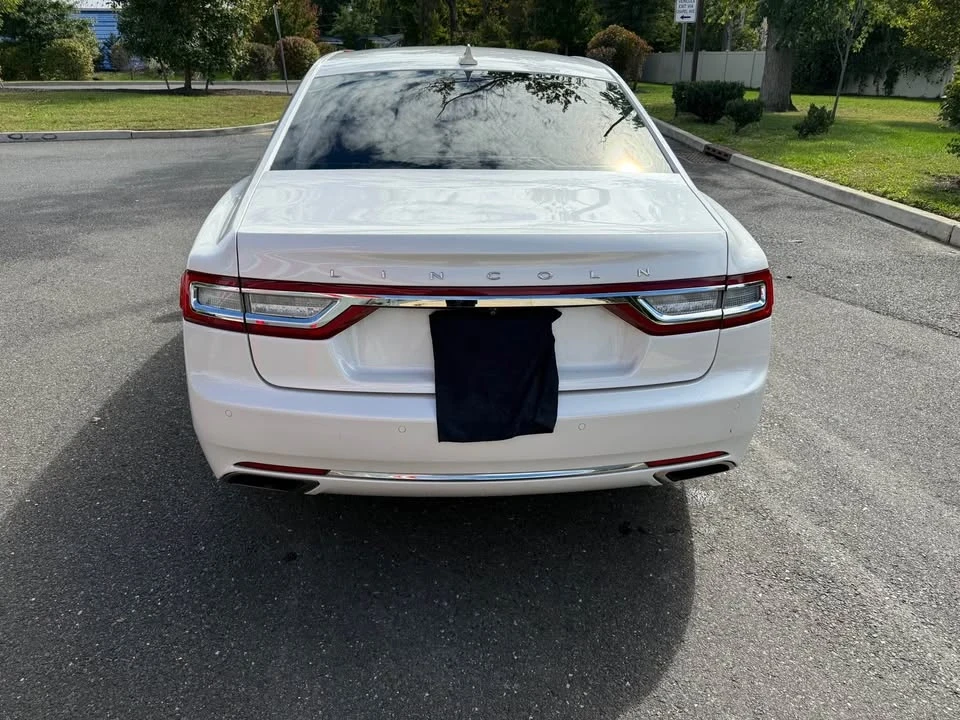 2018 Lincoln Continental 10th Gen - Image 4 of 13