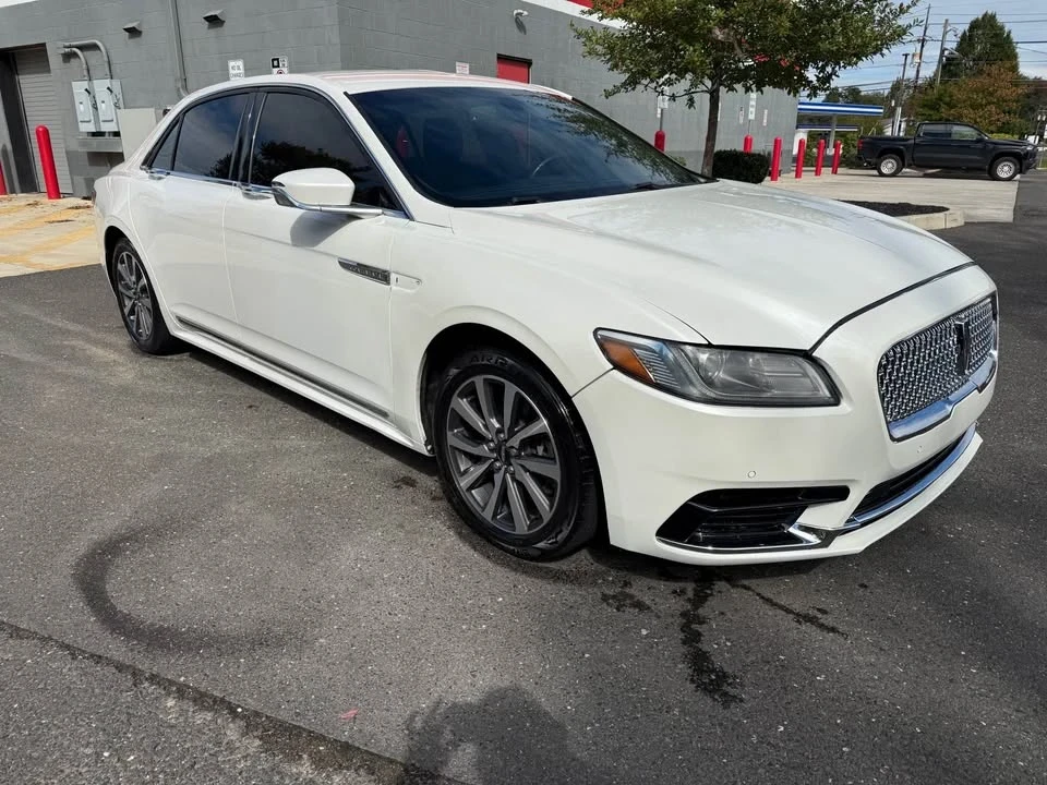 2018 Lincoln Continental 10th Gen - Image 7 of 13