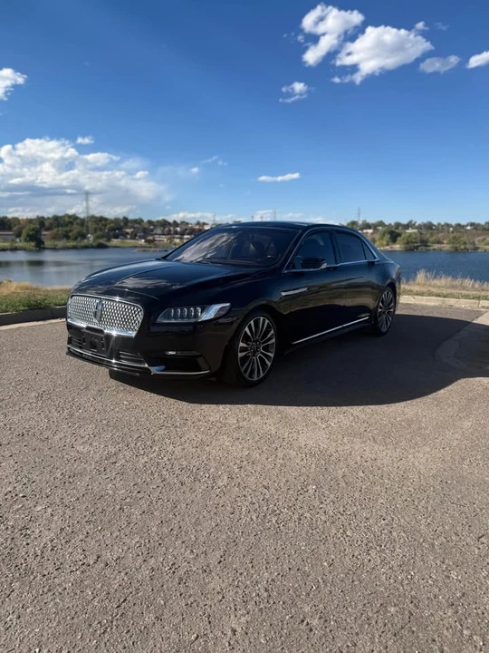 2018 Lincoln Continental 10th Gen - Image 2 of 9
