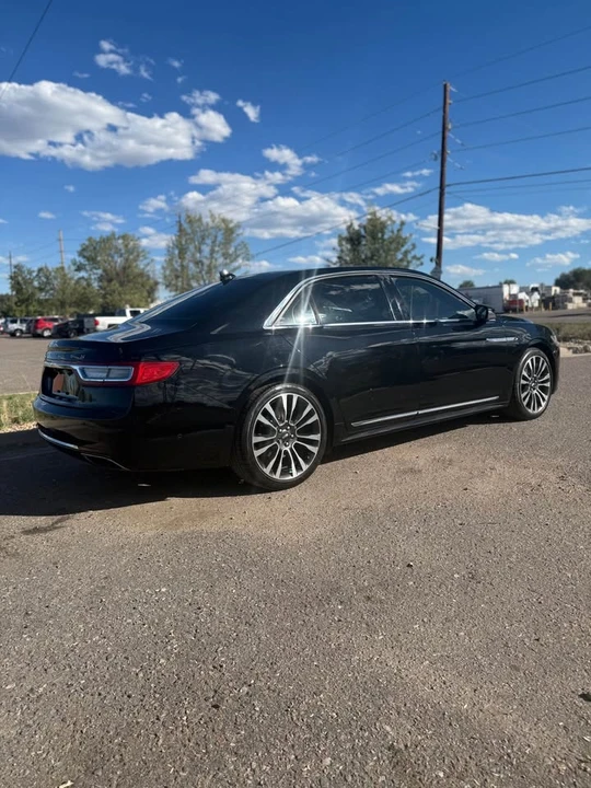 2018 Lincoln Continental 10th Gen - Image 3 of 9