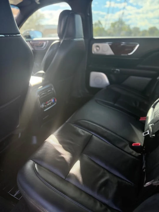 2018 Lincoln Continental 10th Gen - Image 7 of 9