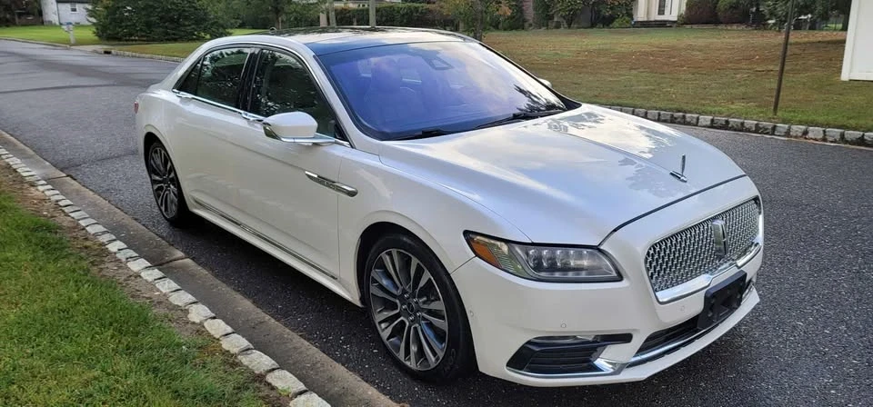 2018 Lincoln Continental 10th Gen - Image 2 of 11