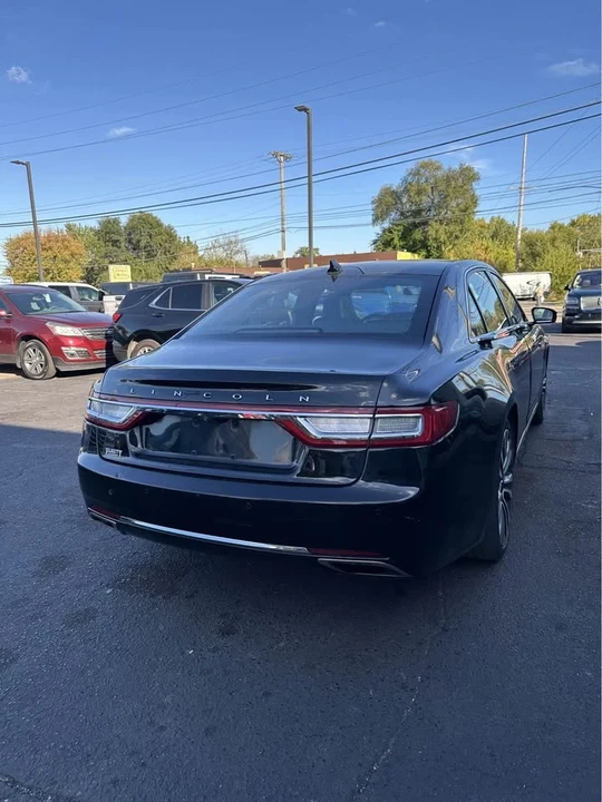 2018 Lincoln Continental 10th Gen - Image 3 of 10