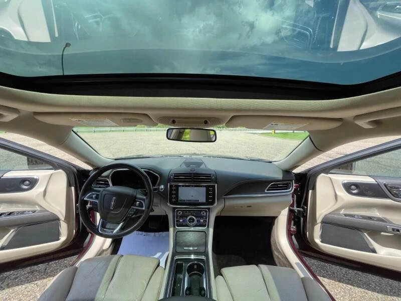 2018 Lincoln Continental 10th Gen - Image 12 of 18