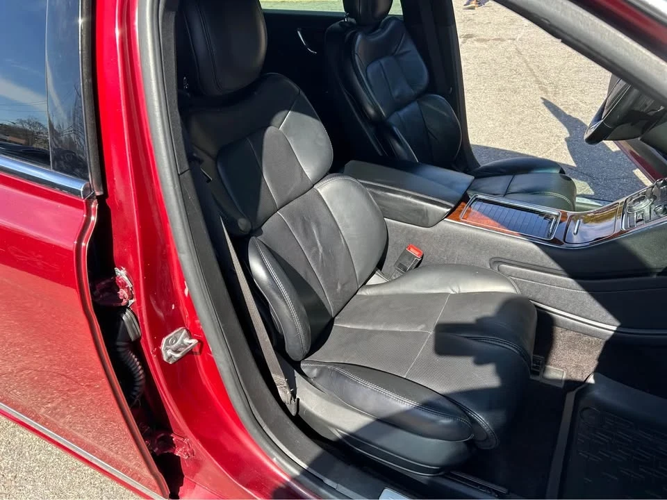 2018 Lincoln Continental 10th Gen - Image 10 of 20