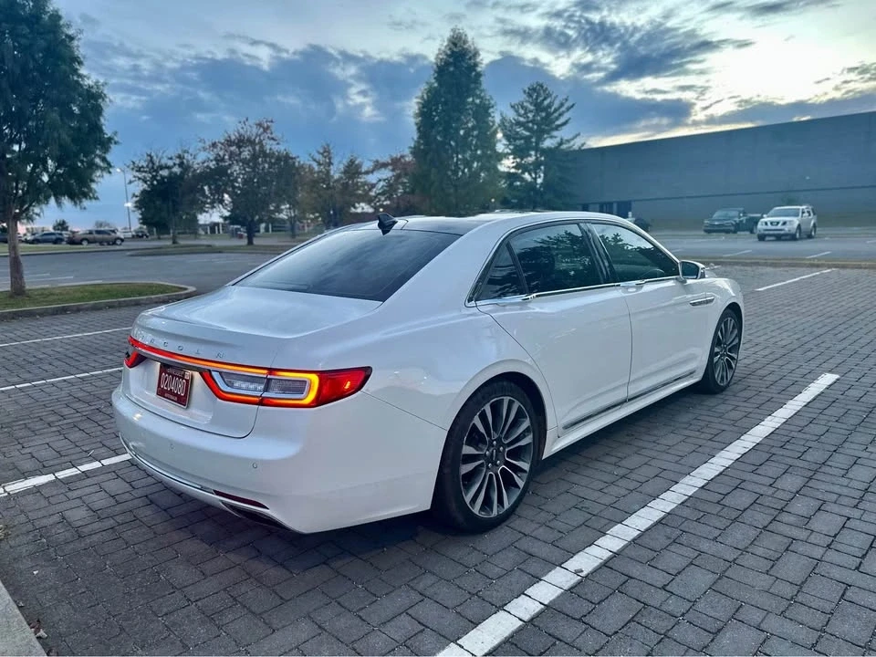 2018 Lincoln Continental 10th Gen - Image 5 of 17