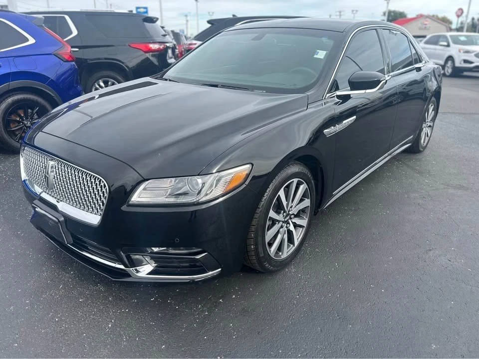 2018 Lincoln Continental 10th Gen - Image 2 of 19
