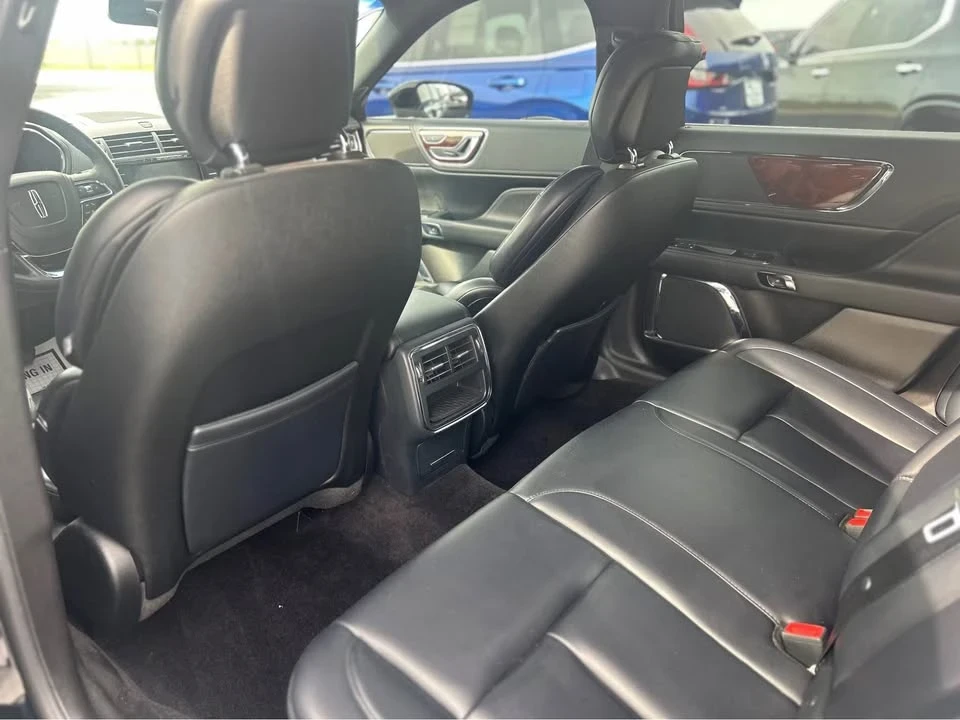 2018 Lincoln Continental 10th Gen - Image 13 of 19