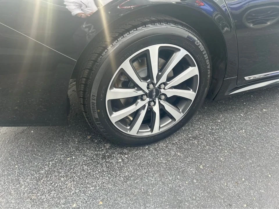 2018 Lincoln Continental 10th Gen - Image 10 of 19