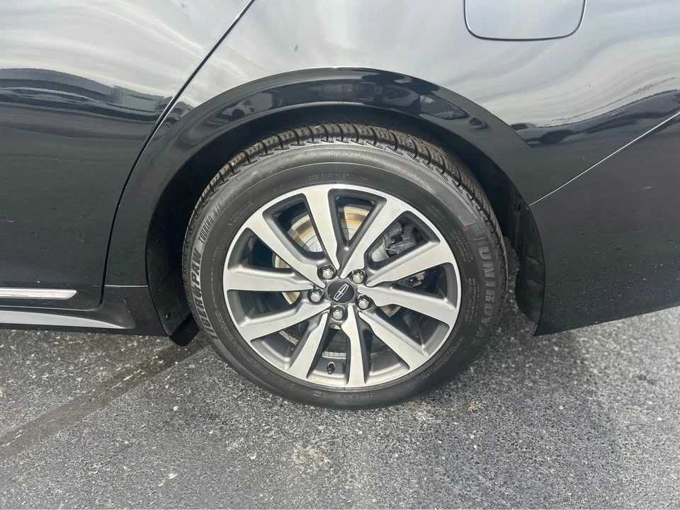 2018 Lincoln Continental 10th Gen - Image 11 of 19
