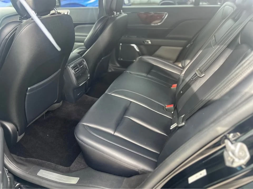 2018 Lincoln Continental 10th Gen - Image 12 of 19