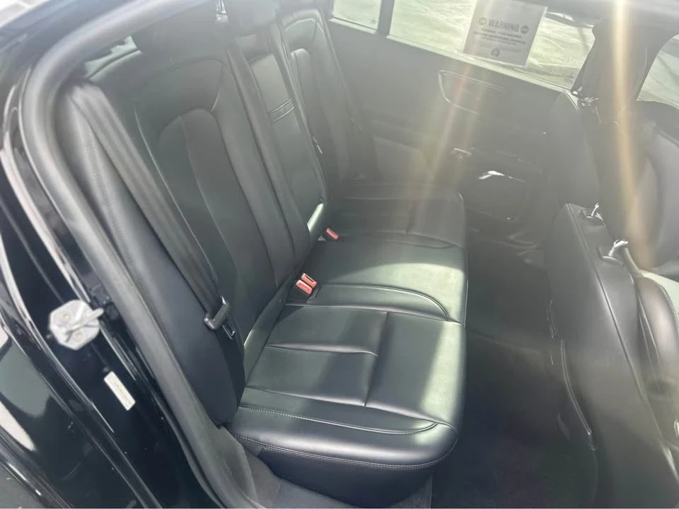 2018 Lincoln Continental 10th Gen - Image 9 of 19