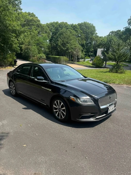 2018 Lincoln Continental 10th Gen - Image 2 of 12