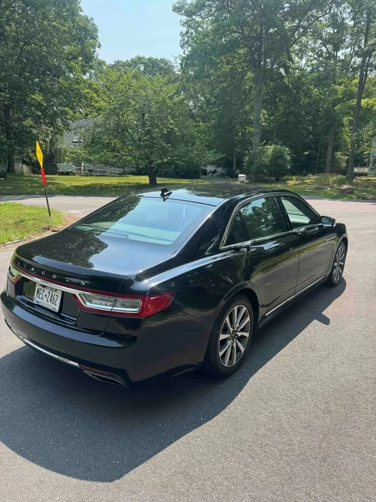 2018 Lincoln Continental 10th Gen - Image 7 of 12