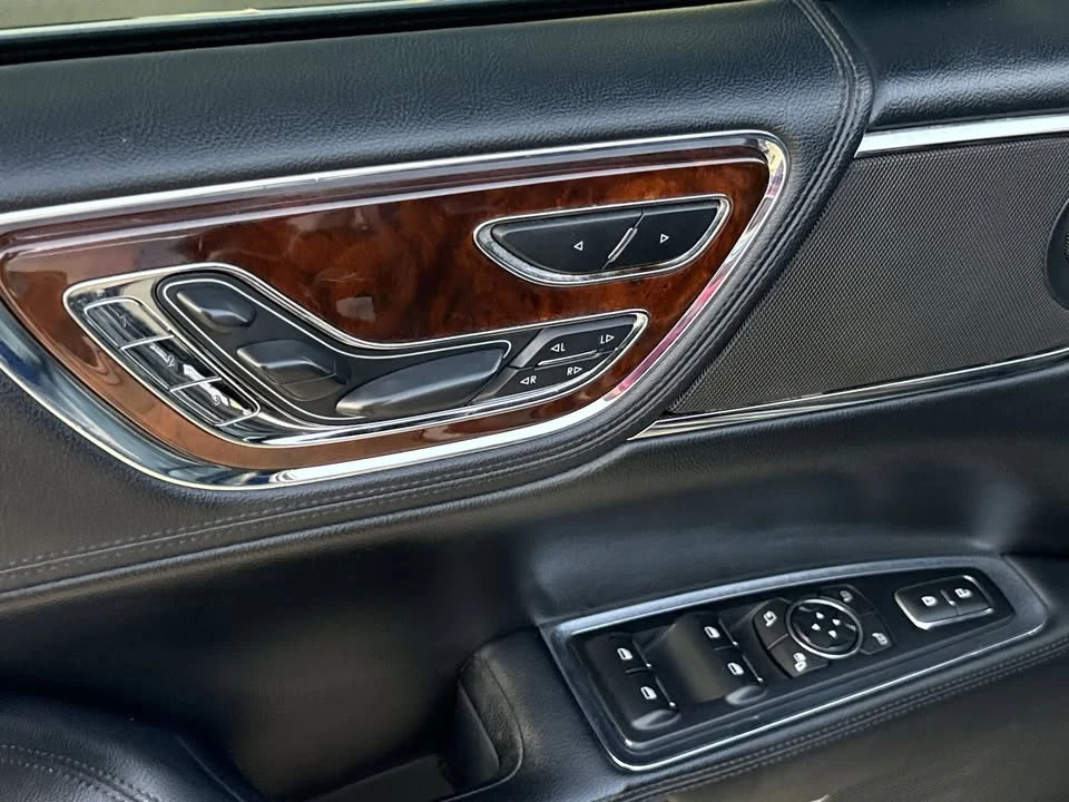 2018 Lincoln Continental 10th Gen - Image 6 of 10