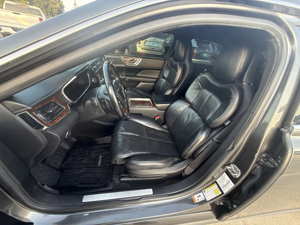 2018 Lincoln Continental 10th Gen - Image 4 of 10