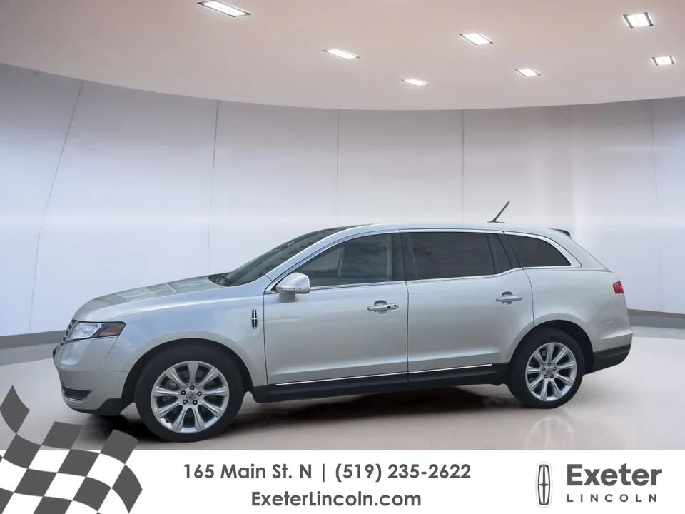 2018 Lincoln MKT - Image 2 of 10