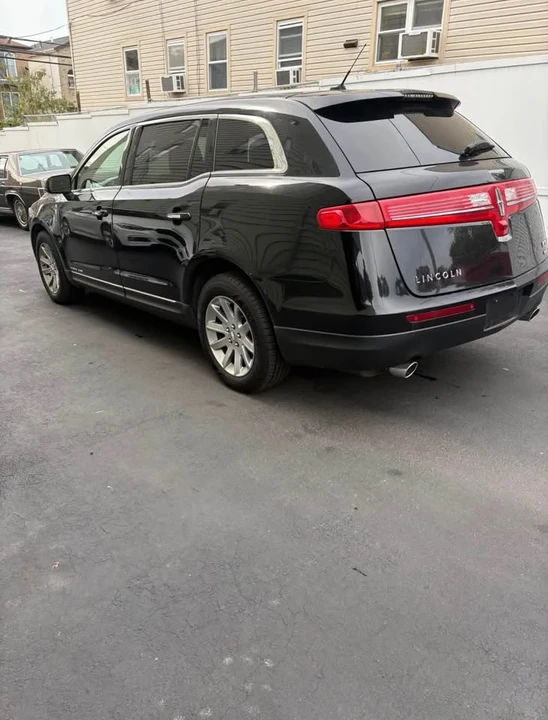 2018 Lincoln MKT - Image 4 of 12