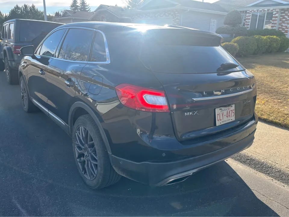 2018 Lincoln MKX - Image 10 of 16