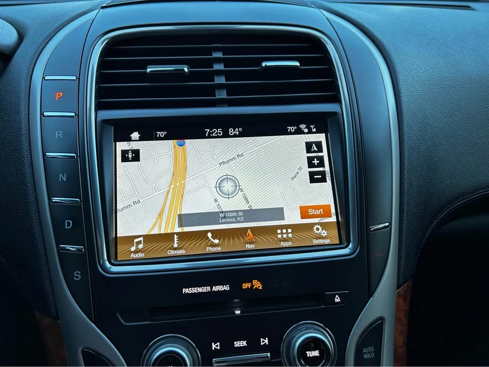 2018 Lincoln MKX - Image 15 of 19