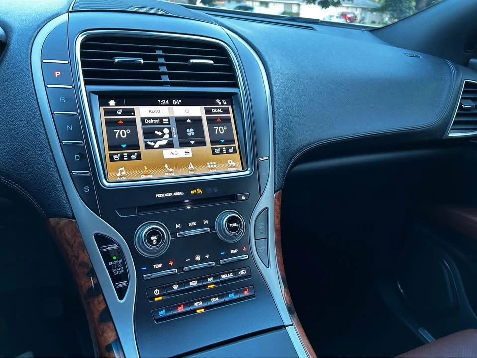 2018 Lincoln MKX - Image 18 of 19