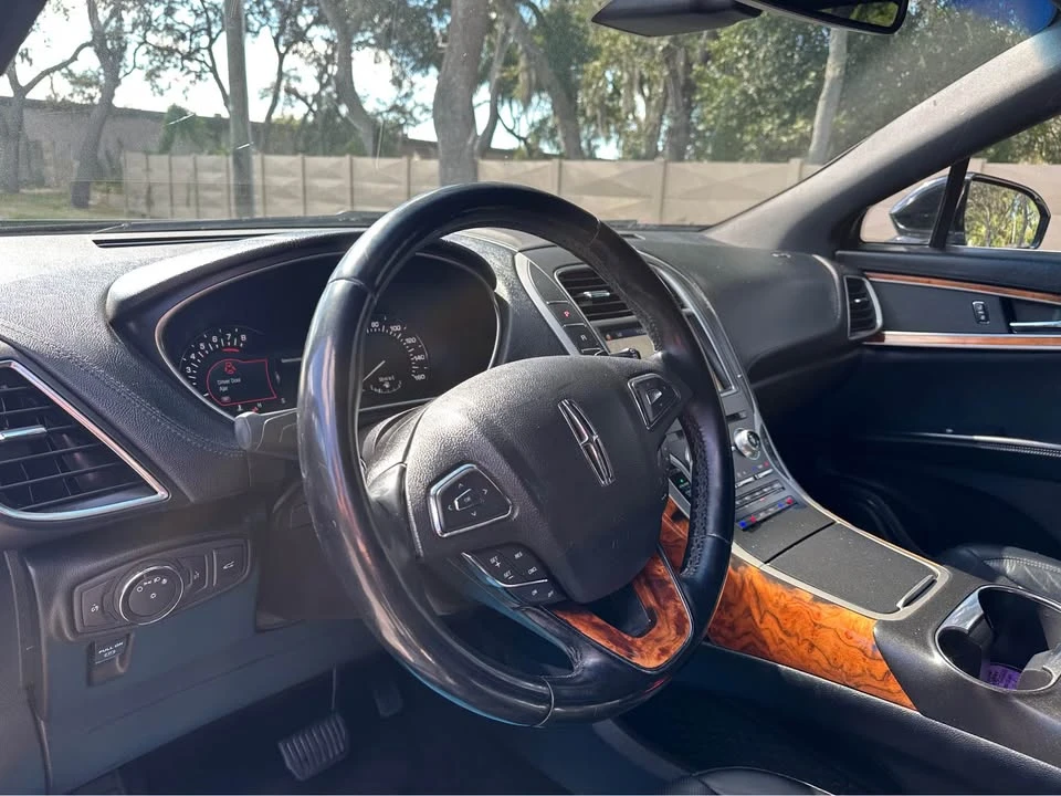 2018 Lincoln MKX - Image 10 of 19