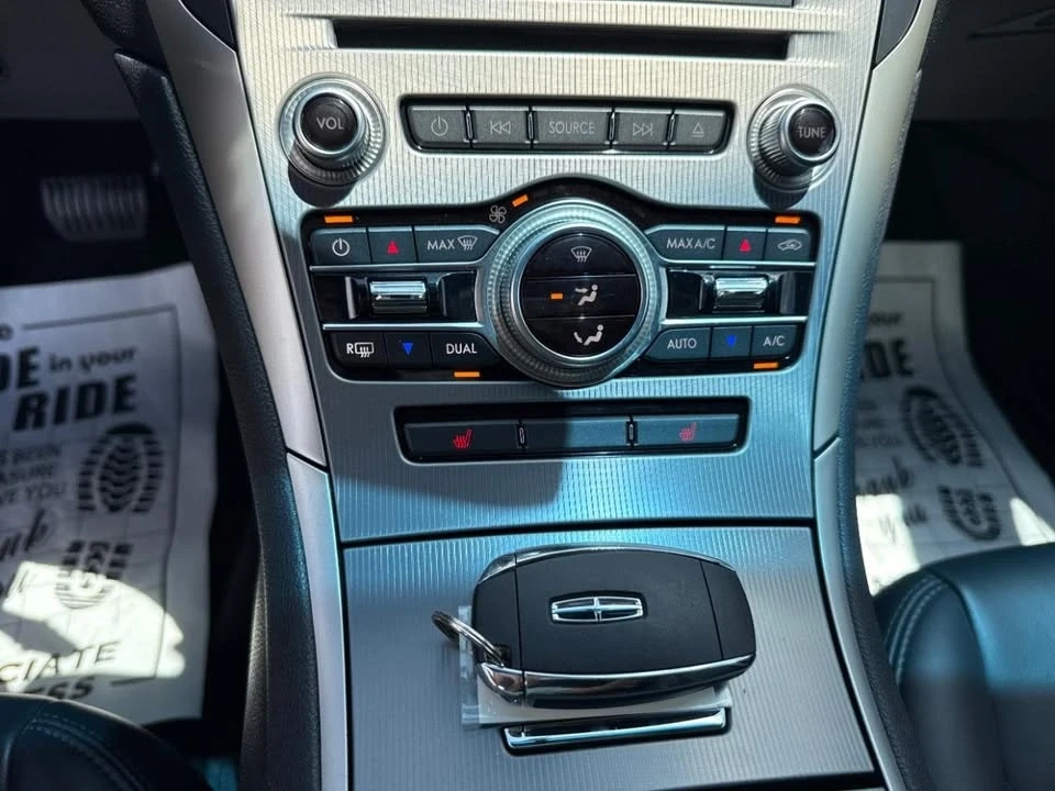 2018 Lincoln MKZ - Image 17 of 19