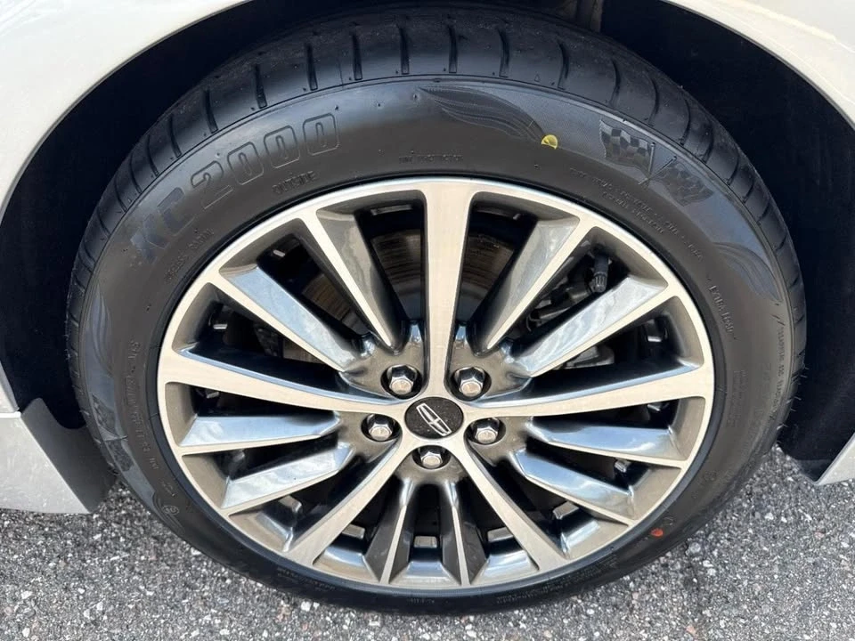 2018 Lincoln MKZ - Image 9 of 19