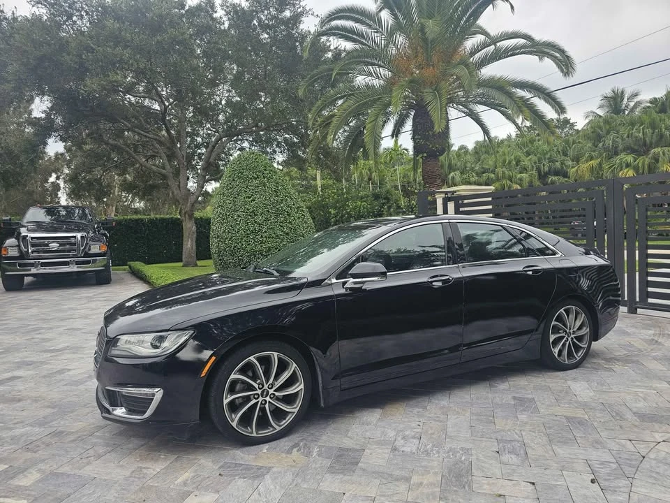 2018 Lincoln MKZ - Image 2 of 8