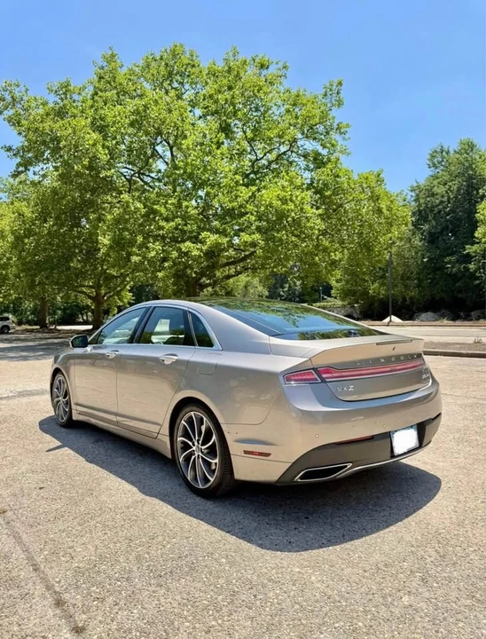 2018 Lincoln MKZ - Image 2 of 17