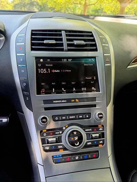 2018 Lincoln MKZ - Image 16 of 17