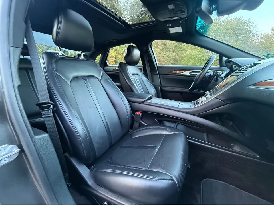 2018 Lincoln MKZ - Image 16 of 20