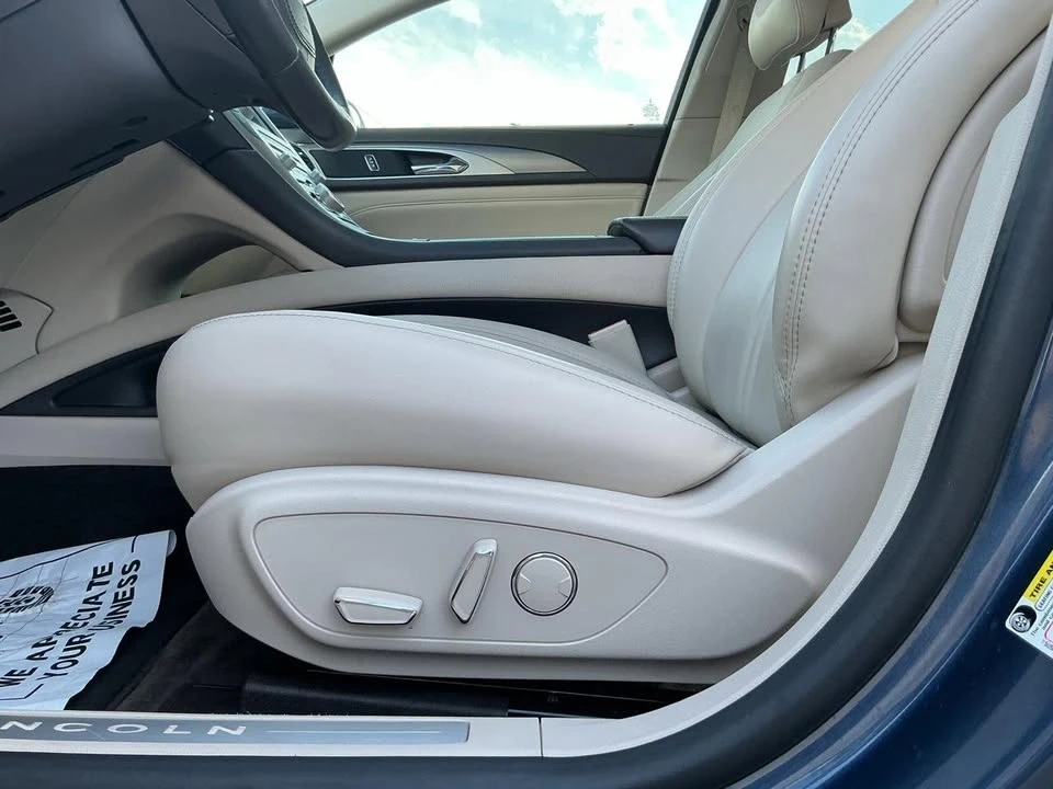 2018 Lincoln MKZ - Image 18 of 19
