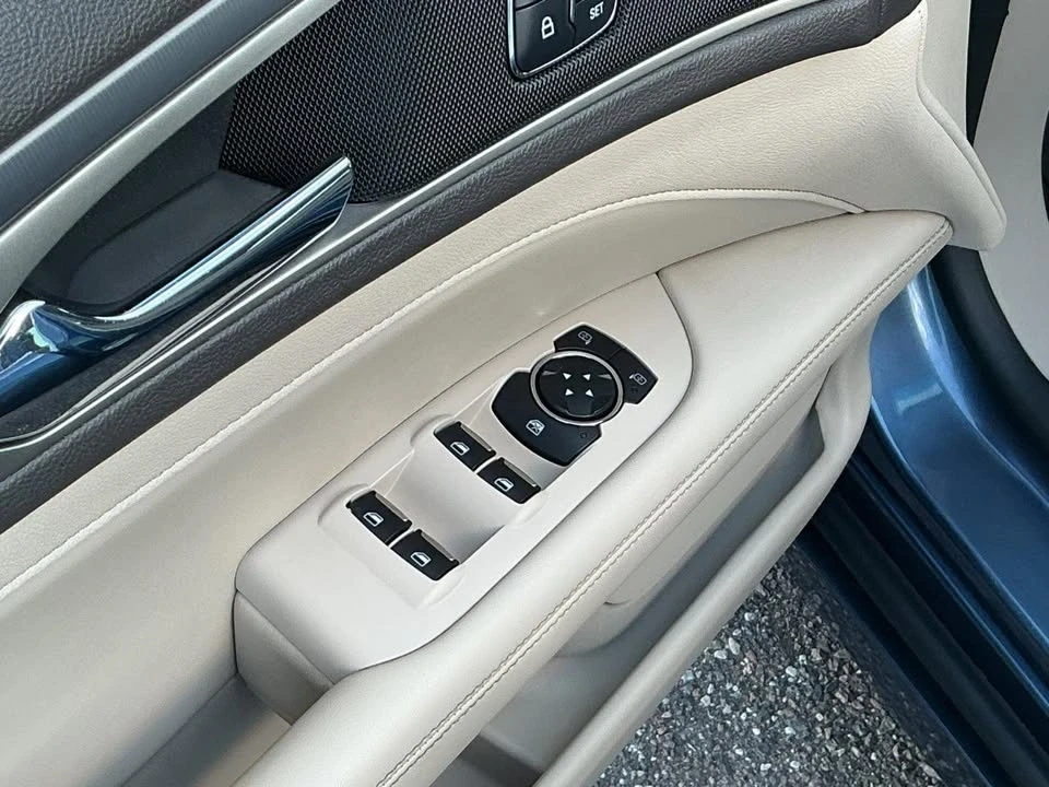 2018 Lincoln MKZ - Image 16 of 19