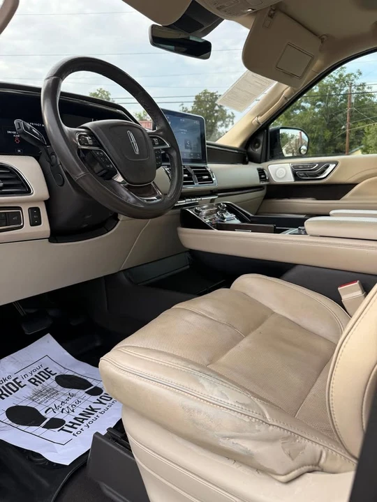 2018 Lincoln Navigator 4th Gen - Image 11 of 13