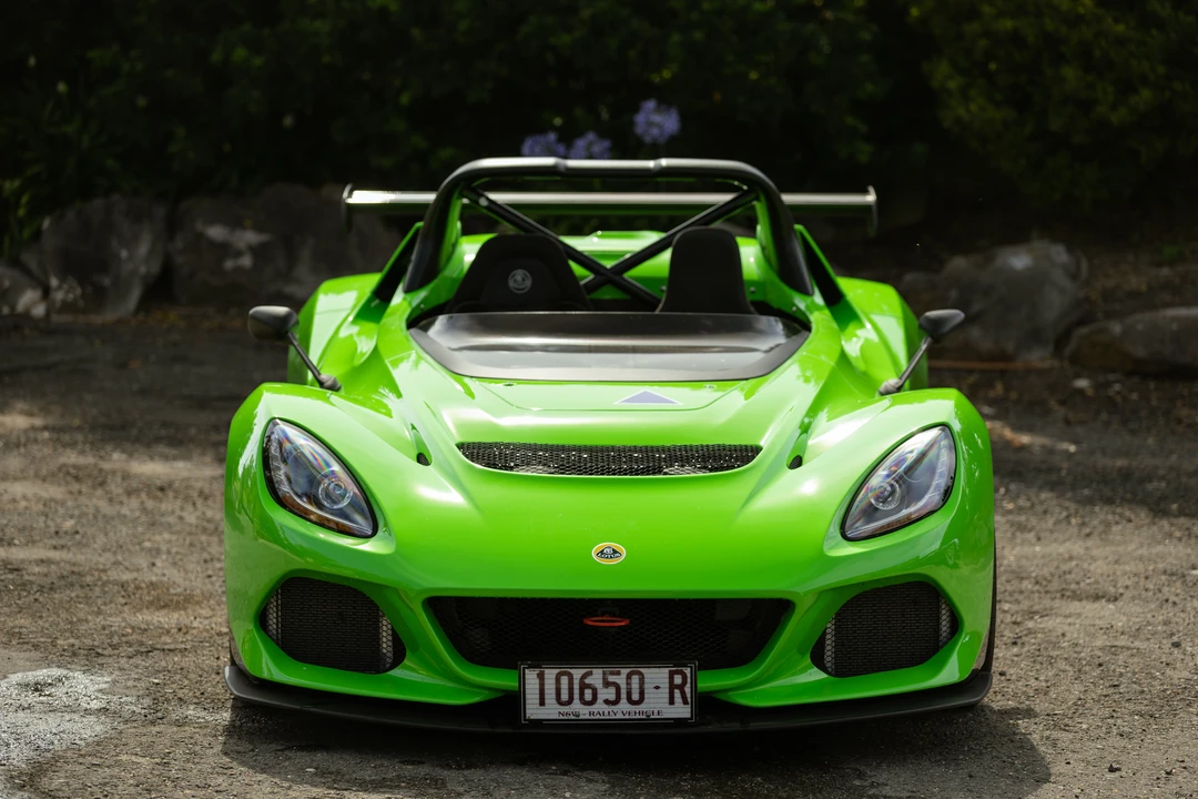 2018 Lotus 3-Eleven - Image 2 of 31