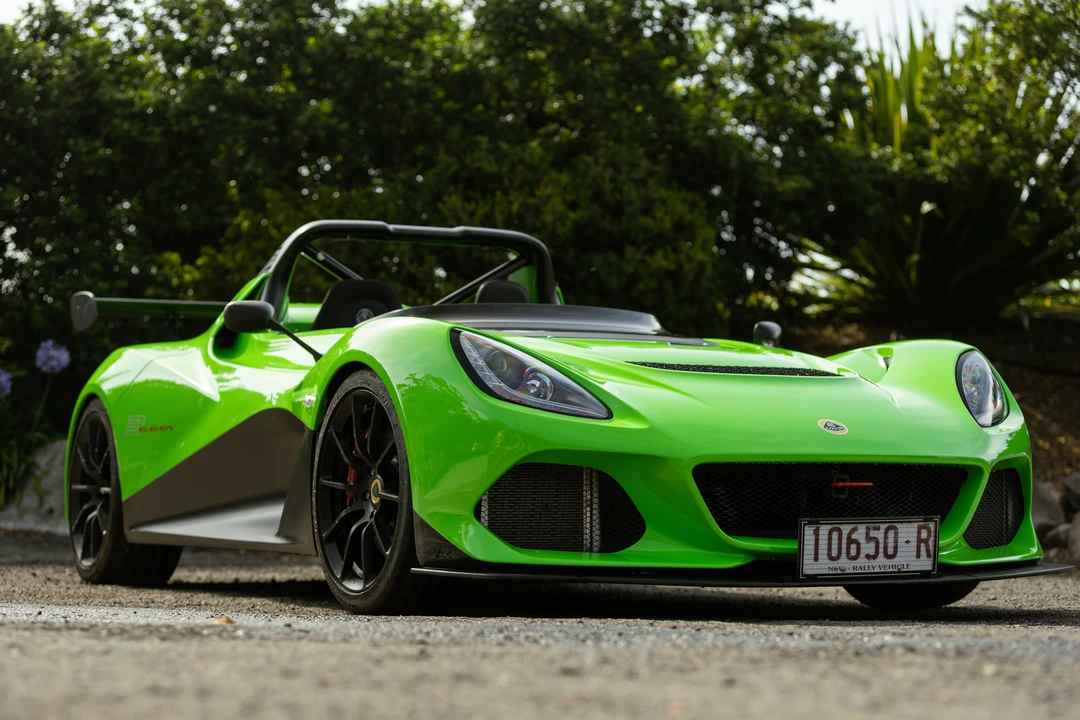 2018 Lotus 3-Eleven - Image 9 of 31